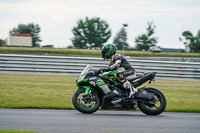 Evening Adv_Mid Group Green Bikes